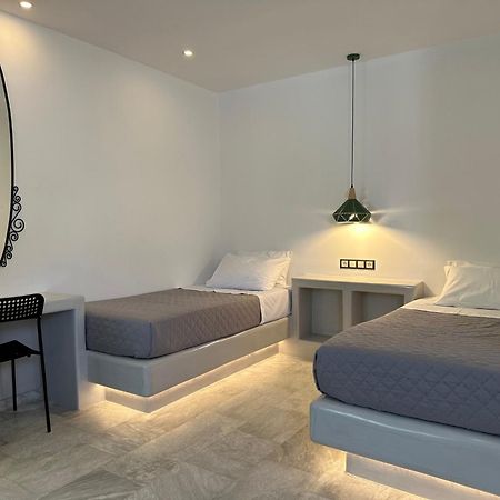 Aphrodite Hotel & Apartments Chora  Exterior photo