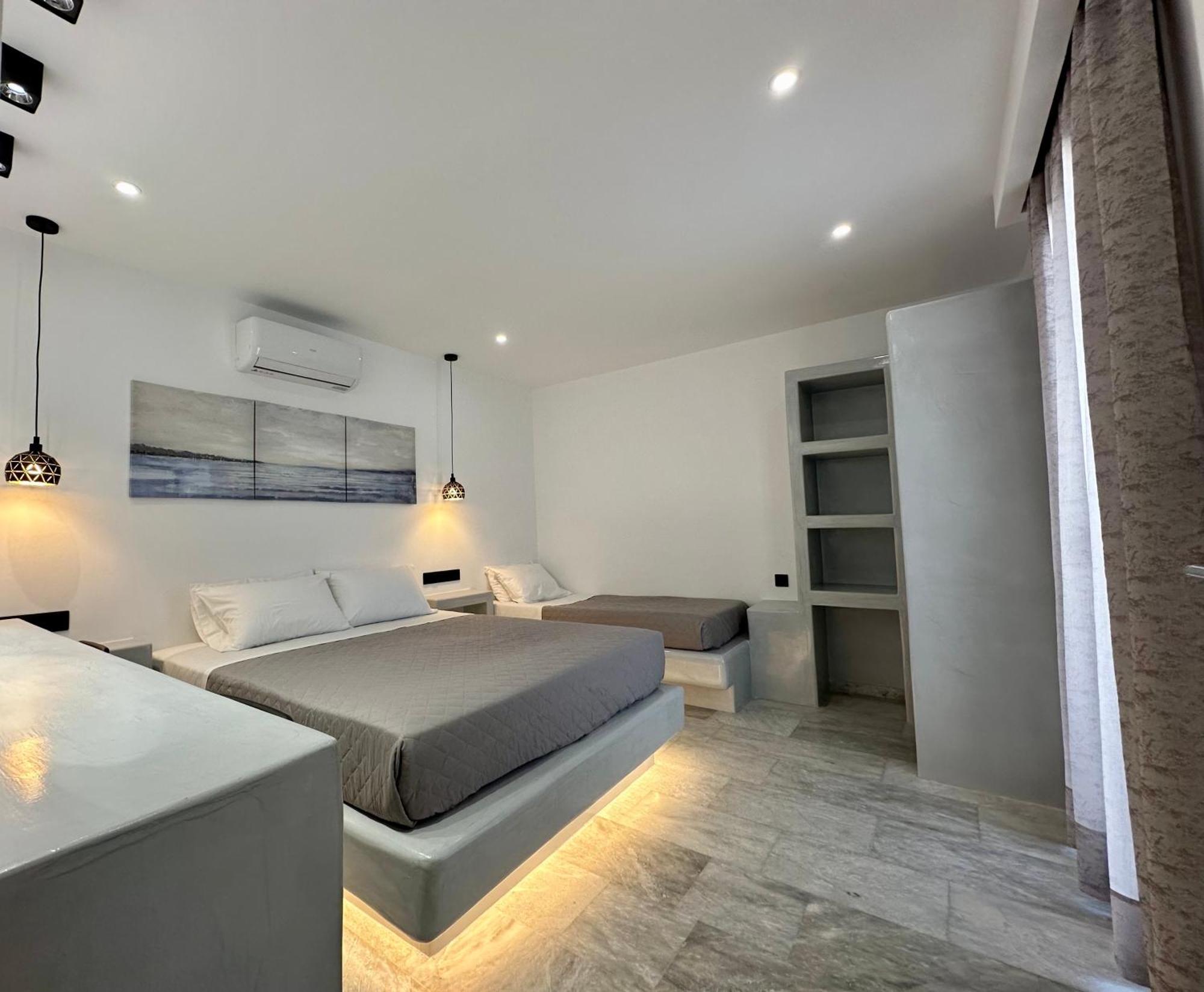 Aphrodite Hotel & Apartments Chora  Exterior photo
