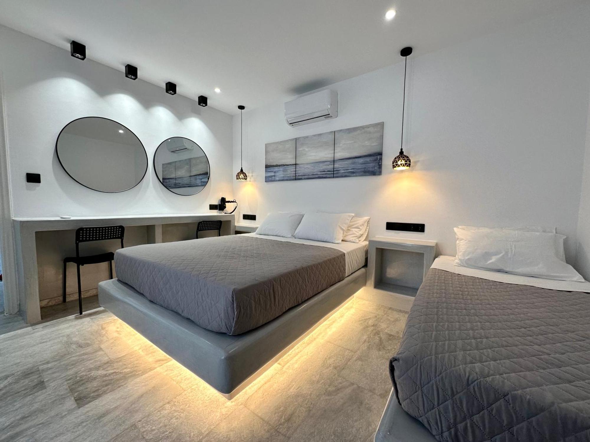 Aphrodite Hotel & Apartments Chora  Exterior photo